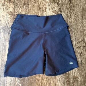 ALO Yoga Women's Navy Athletic Shorts